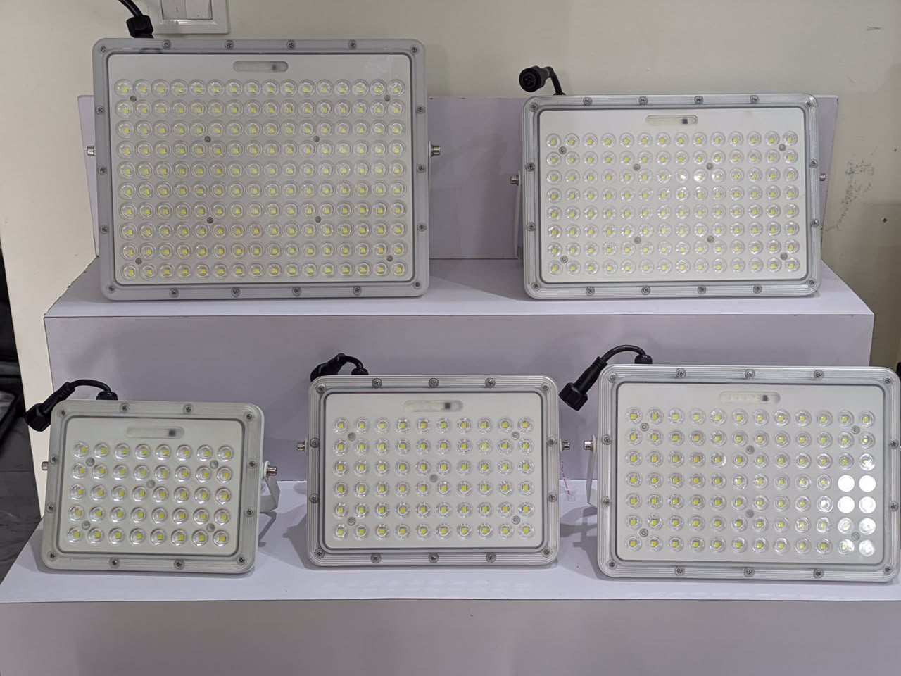 EC-T200W Projecteurs solaires